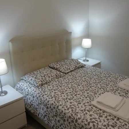 Apartment Latitudepower - Entre Campos Lisbon